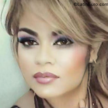 Date this foxy Colombia girl Maria from Medellin CO24110