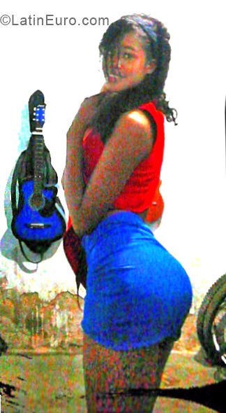 Date this exotic Venezuela girl Yalin from Barcelona VE1779