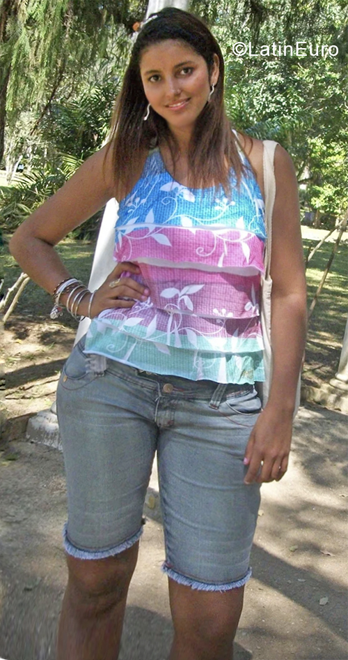 Date this sensual Brazil girl Lucia from Rio de Janeiro BR10618