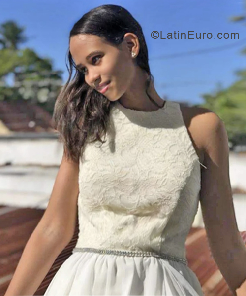 Date this happy Colombia girl Rosa from Medellin CO24171