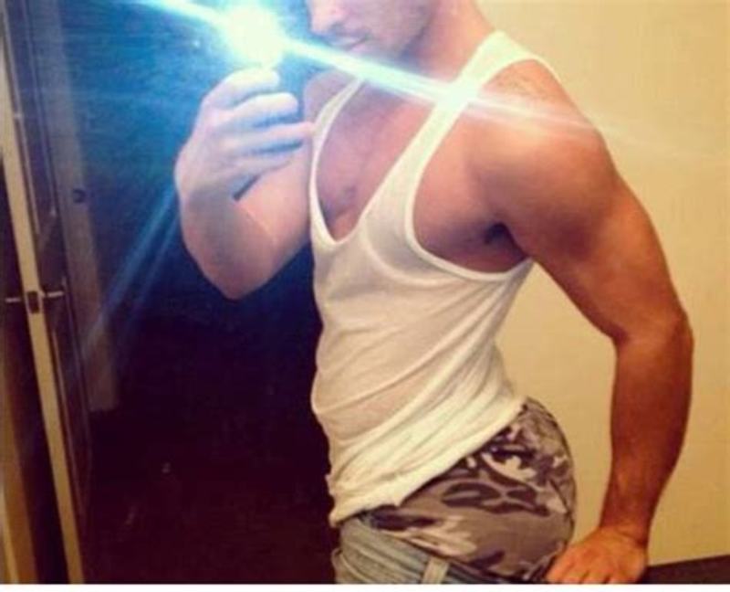 Date this delightful France man Eduard from Burgos FR276