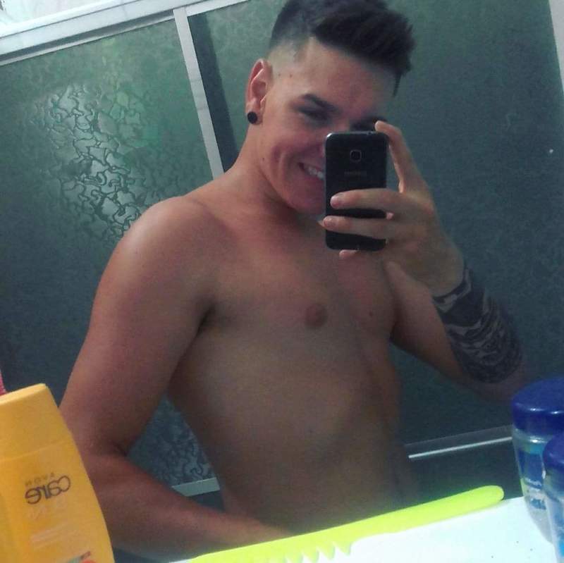 Date this hard body Brazil man Bruno from Campo Bom BR10636