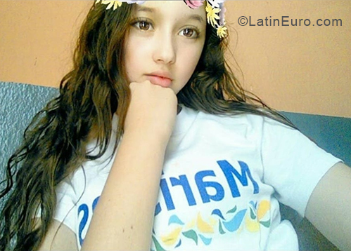 Date this georgeous Nicaragua girl Dayanira from Managua NI212