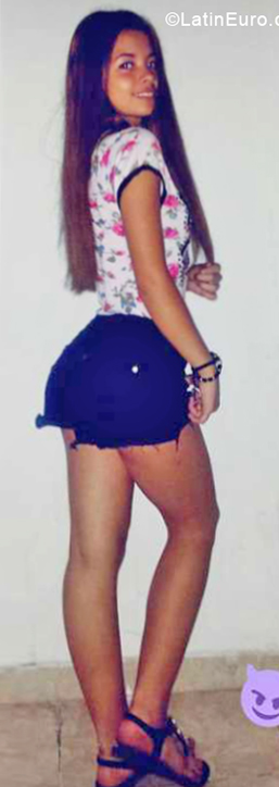 Date this beautiful Colombia girl Sara from Medellin CO24293