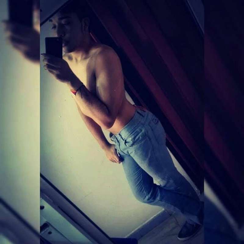Date this tall Colombia man Johan from Jamundi CO24309