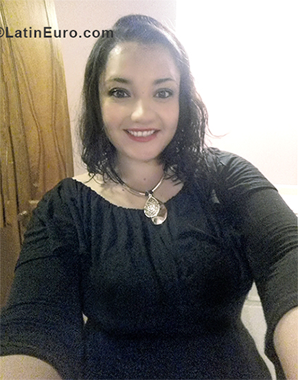 Date this funny Colombia girl Lina from Tunja CO24344