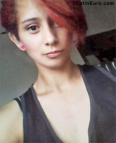 Date this hot Venezuela girl Yenifer from Maraciabo VE1871