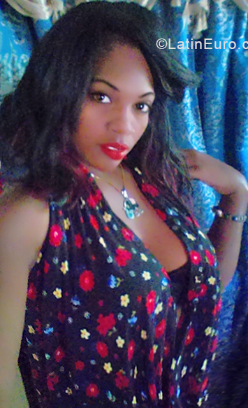 Date this athletic Dominican Republic girl Altagracia from La Romana DO33139