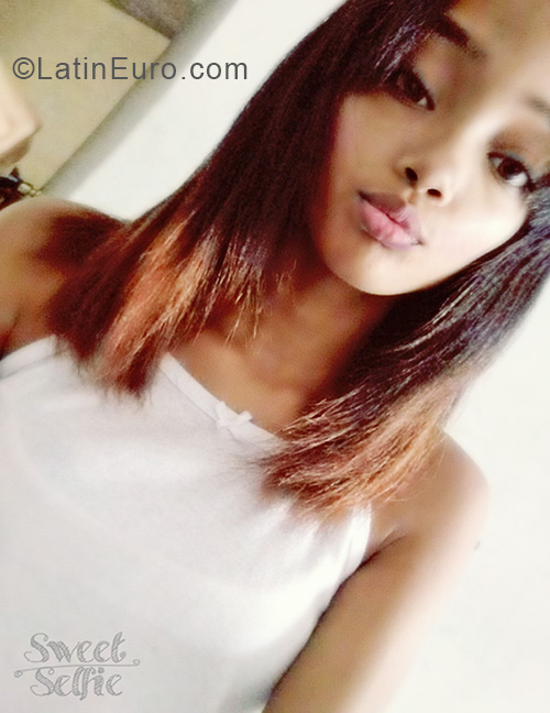 Date this sensual Dominican Republic girl Liza from Republica Dominicana DO33171