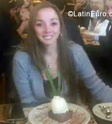 Date this lovely Colombia girl Andrea from Bogota CO24388