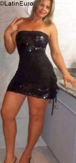 Date this tall Brazil girl Nelly from Sao Paulo BR10676