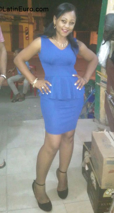 Date this exotic Dominican Republic girl Mayelin from Santo Domingo DO33247