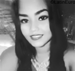 Date this hot Colombia girl Vanessa from Barranquilla CO24475