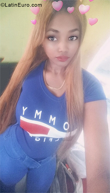 Date this nice looking Dominican Republic girl Anabell from Santo Domingo DO33342