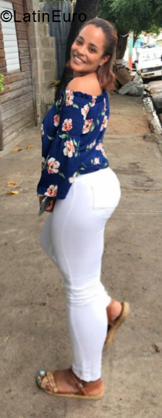 Date this cute Dominican Republic girl Midred from Santo Domingo DO33347
