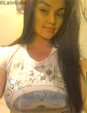 Date this charming Venezuela girl Eliz from Zulia VE1959