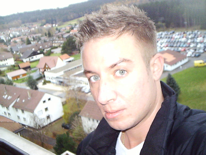 Date this georgeous Germany man Moonlight from Stuttgart DE481