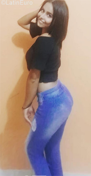 Date this pretty Venezuela girl Isabella from Maturin VE1979