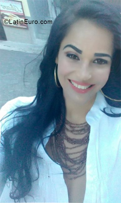 Date this passionate Dominican Republic girl Marlin from Santiago DO33453