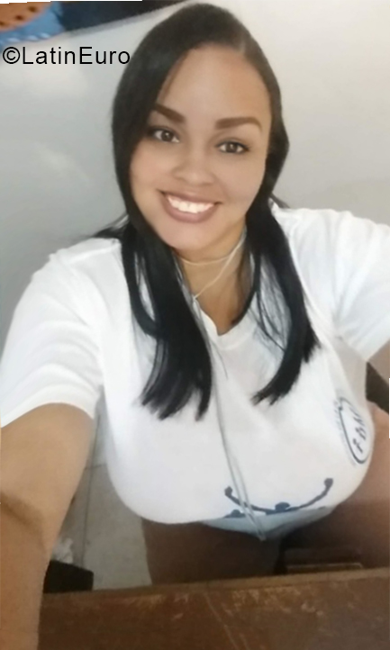 Date this exotic Dominican Republic girl Mery from Santiago DO33492