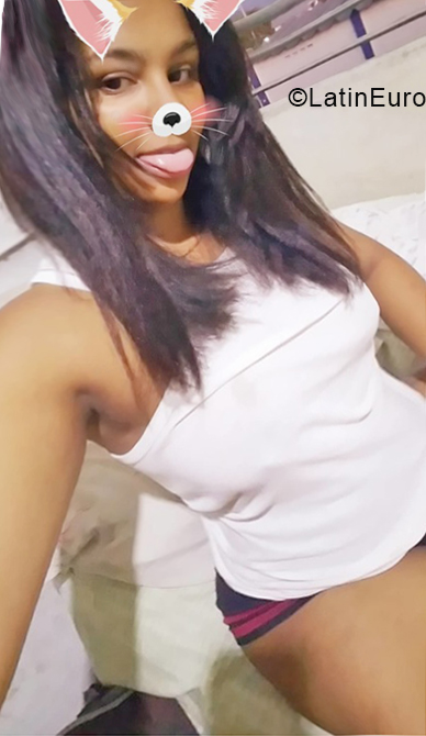 Date this georgeous Dominican Republic girl Maria from Santiago DO33537
