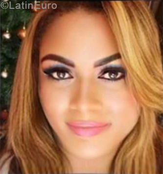 Date this hard body Colombia girl Blanca from Cartagena CO24644