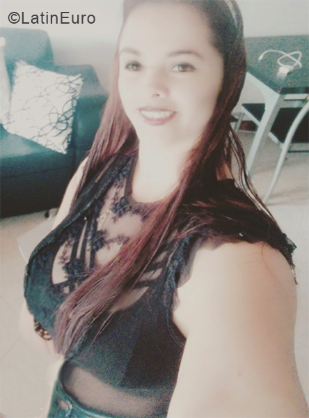 Date this passionate Colombia girl Luisa fernanda from Medellín CO24680