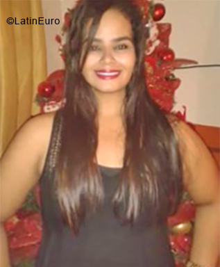 Date this happy Venezuela girl Roselis from Cabimas VE2056