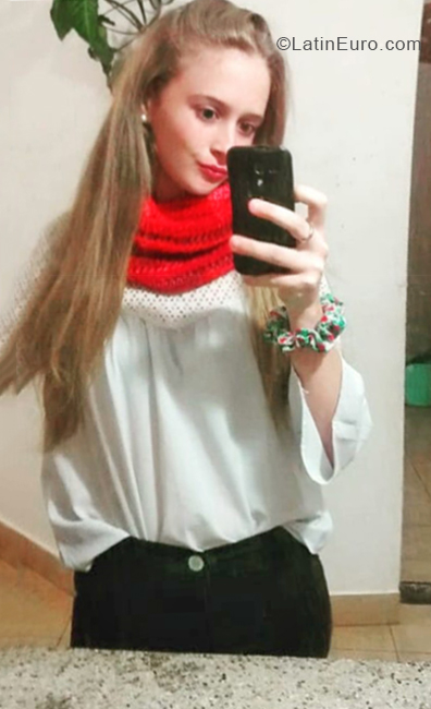 Date this exotic Argentina girl Milagros from Entre Rios AR175