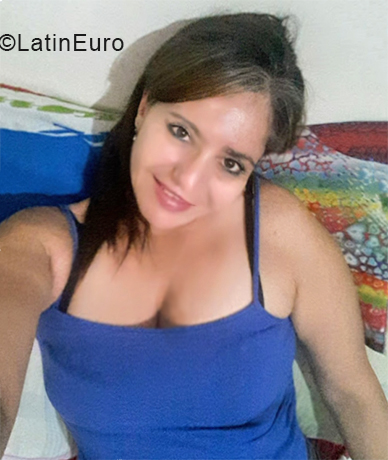 Date this athletic Colombia girl ADRIANA from Medellin CO24736