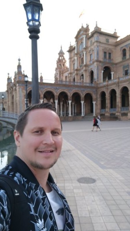 Date this tall Spain man Leo from Las Palmas ES448
