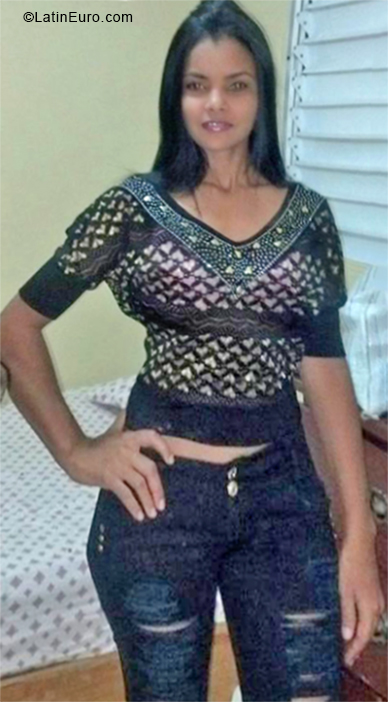 Date this charming Dominican Republic girl Xiomy from La Romana DO33800