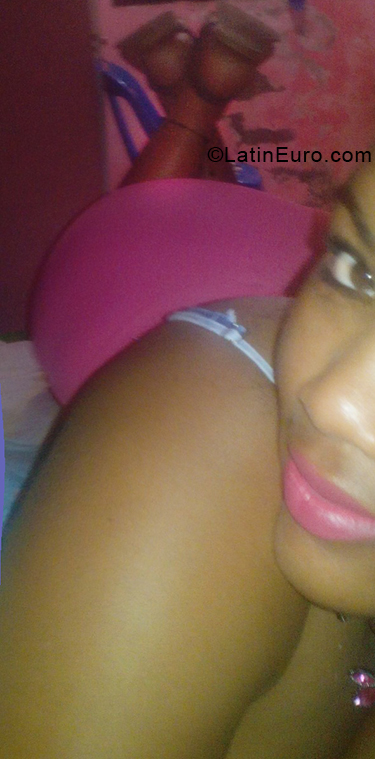 Date this fun Dominican Republic girl Rosalyn from Santo Domingo DO33917