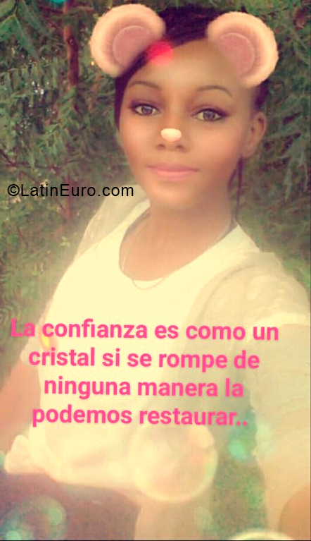 Date this attractive Dominican Republic girl Maria from Santiago DO33970