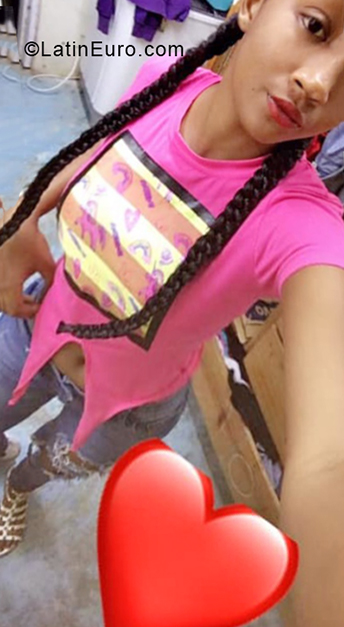 Date this fun Dominican Republic girl Danylis from San Pedro De Macoris DO34063