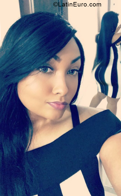 Date this young Colombia girl Lida from Cali CO24949