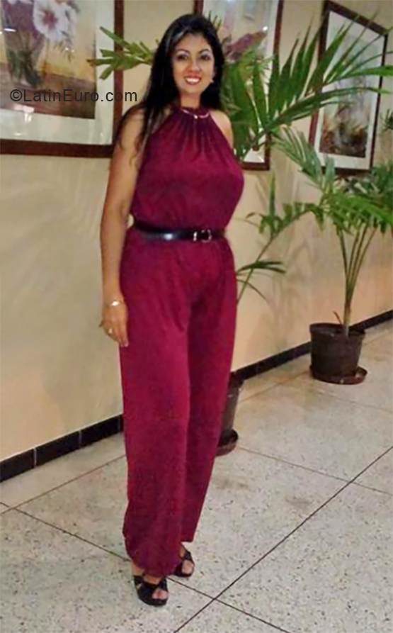 Date this sultry Colombia girl Ilvia from Bogota CO25028