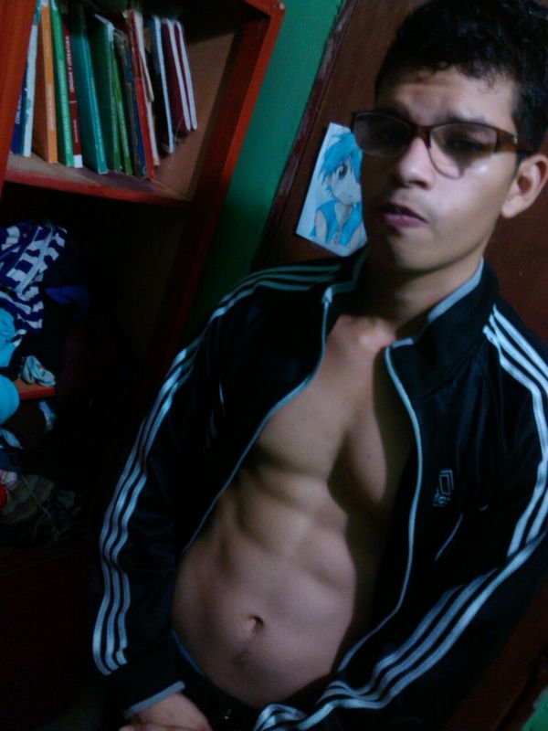 Date this foxy Venezuela man Andri from Caracas VE2214