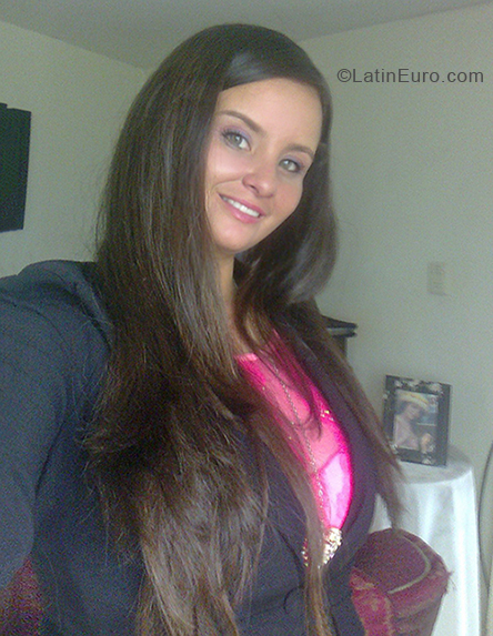 Date this sultry Colombia girl Diana from Calarca CO25108