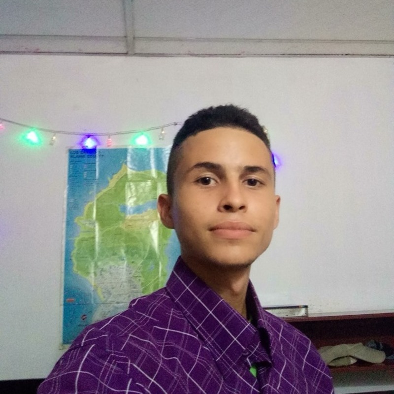 Date this beautiful Venezuela man Yo from Barcelona VE2243
