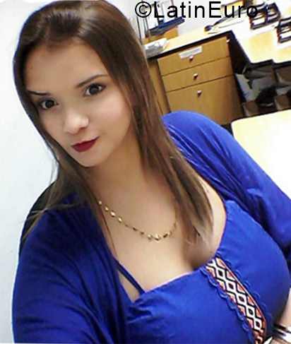 Date this athletic Venezuela girl Cindy from Chacao VE2263