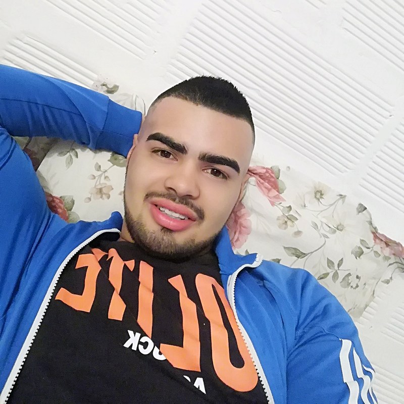 Date this gorgeous Colombia man Juan from Medellin CO25163