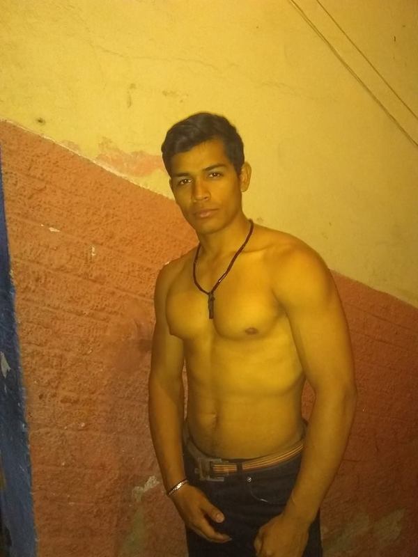 Date this voluptuous Venezuela man Jonathan from Caracas VE2273