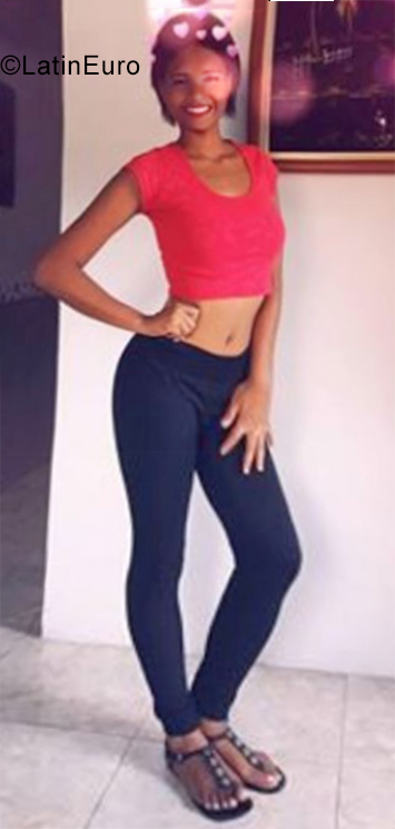 Date this cute Venezuela girl Danyerli from Guarenas VE2275
