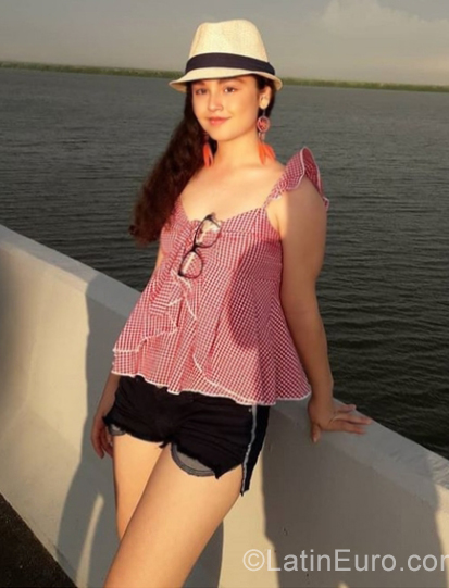 Date this athletic Colombia girl Nathalia from Cartagena CO25249