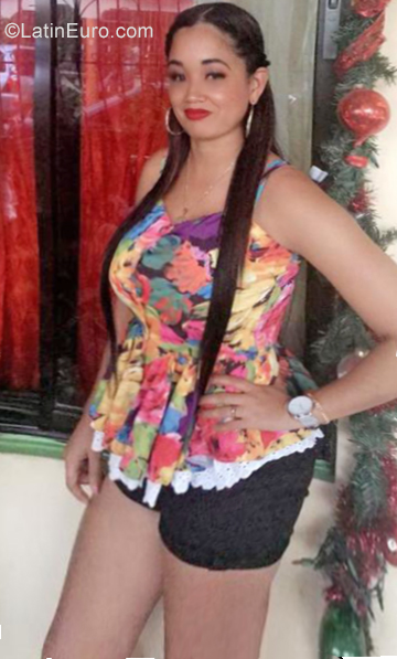 Date this passionate Dominican Republic girl Mariel from Puerto Plata DO34590