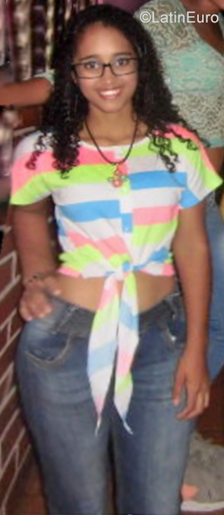Date this hot Venezuela girl Mairaby from Venezuela VE2313