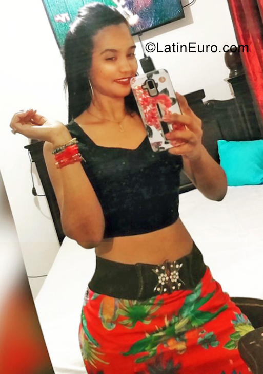 Date this cute Dominican Republic girl Marifer from Santiago DO34635