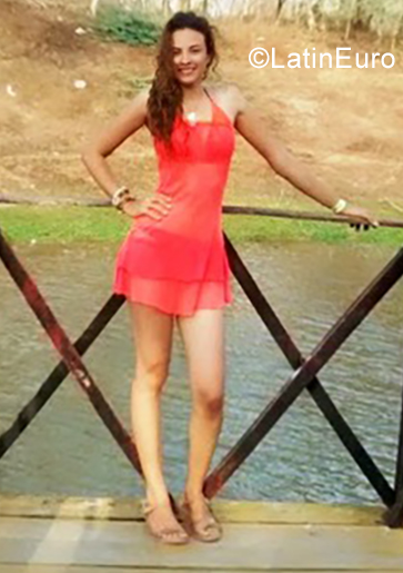 Date this good-looking Colombia girl Paola from Barranquilla CO25335