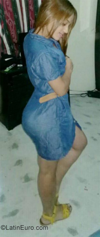 Date this young Colombia girl Pauin from Medellin CO25367